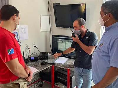 Rádios doados pelo IHP vão facilitar a comunicação da população com Bombeiros