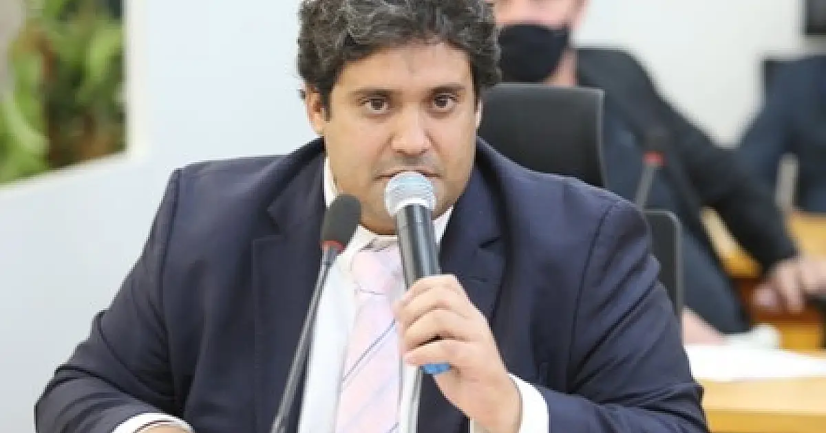 Vereador busca apoio para melhorar climatização nas unidades de saúde