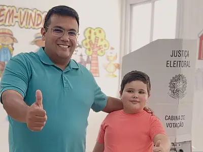 Dr. Gabriel vota e afirma que vai acompanhar a apuração em casa