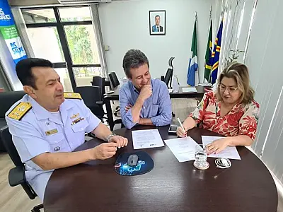 Governo de MS e Marinha do Brasil celebram cooperação para assistência à população ribeirinha