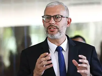 Ministério da Educação volta atrás e diz que vai liberar verba de universidades