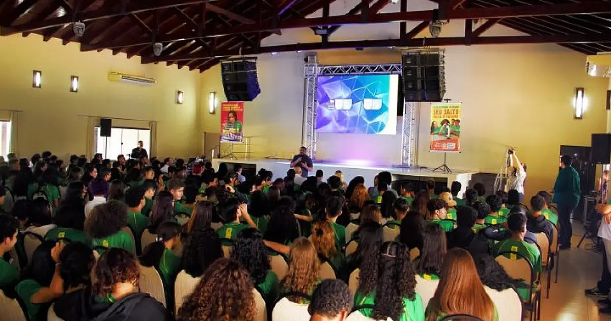 Período de inscrição para o projeto Estudantes no Controle termina em 1&ordm; de maio