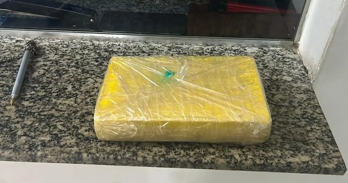 Mulher é presa levando pasta base de Corumbá para Campo Grande