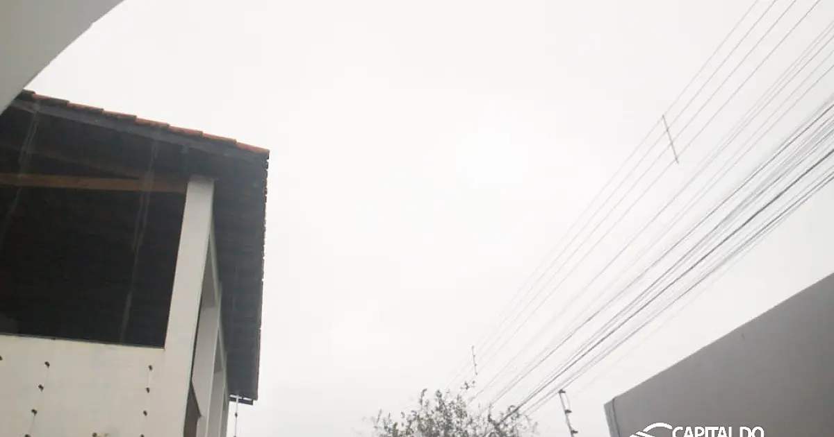 Quinta-feira de chuva e máxima de 21°C em Corumbá