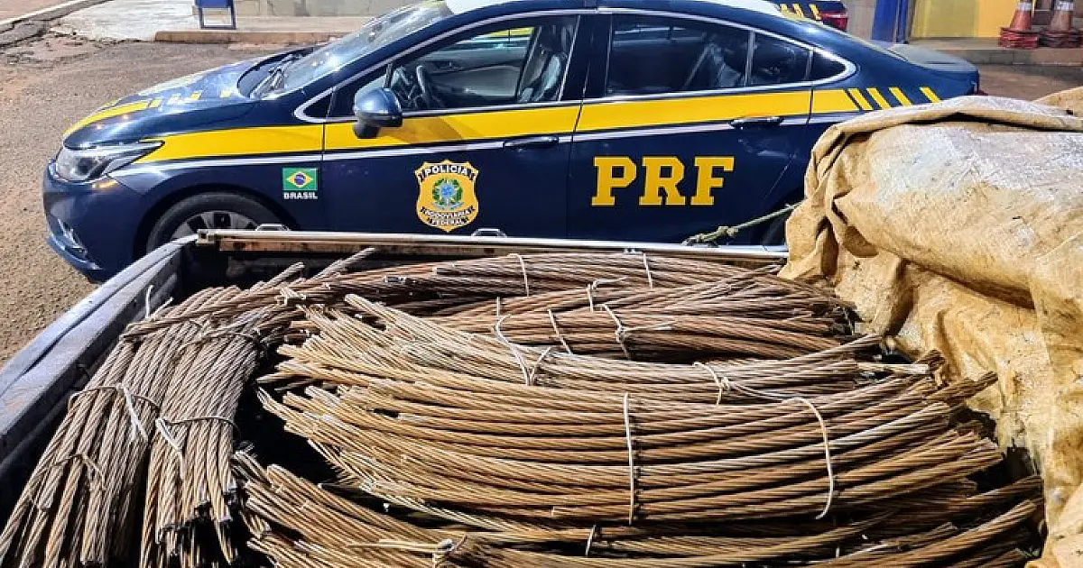PRF apreende cerca de 700 kg de fios de alumínio e prende irmãos autores do furto