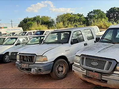 Leilão com carros a partir de mil reais encerra na terça-feira (23)