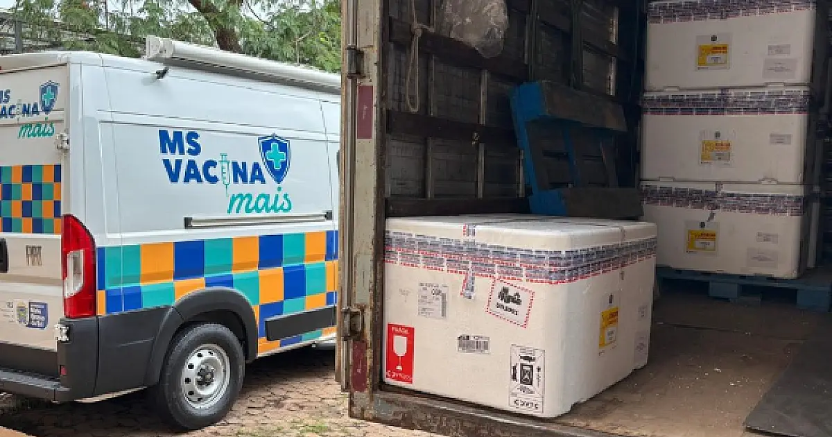 Corumbá e Ladário recebem vacinas contra dengue para profissionais de saúde