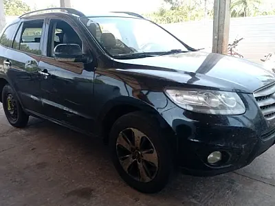 Carro SUV tem lance inicial de R$ 12 mil em leilão do Detran