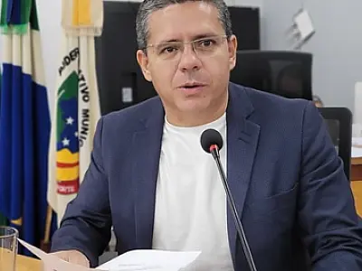 Alexandre solicita implantação de plano de arborização urbana em Corumbá
