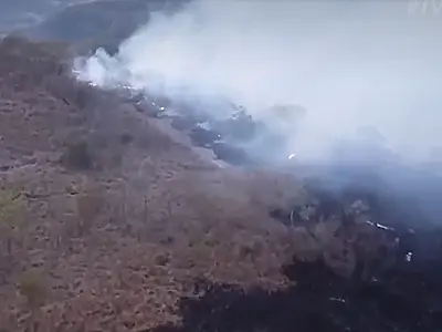 Serra de Maracaju arde em chamas com grande foco em área de difícil acesso
