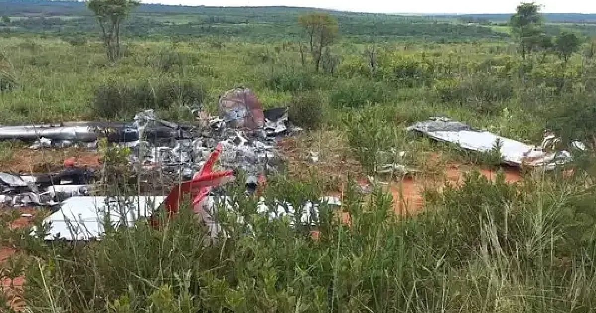 Avião do tráfico queimado na fronteira com o Paraguai tinha matrícula brasileira