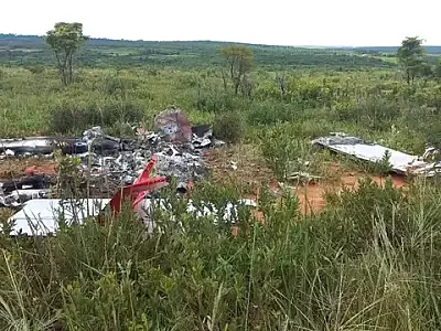 Avião do tráfico queimado na fronteira com o Paraguai tinha matrícula brasileira
