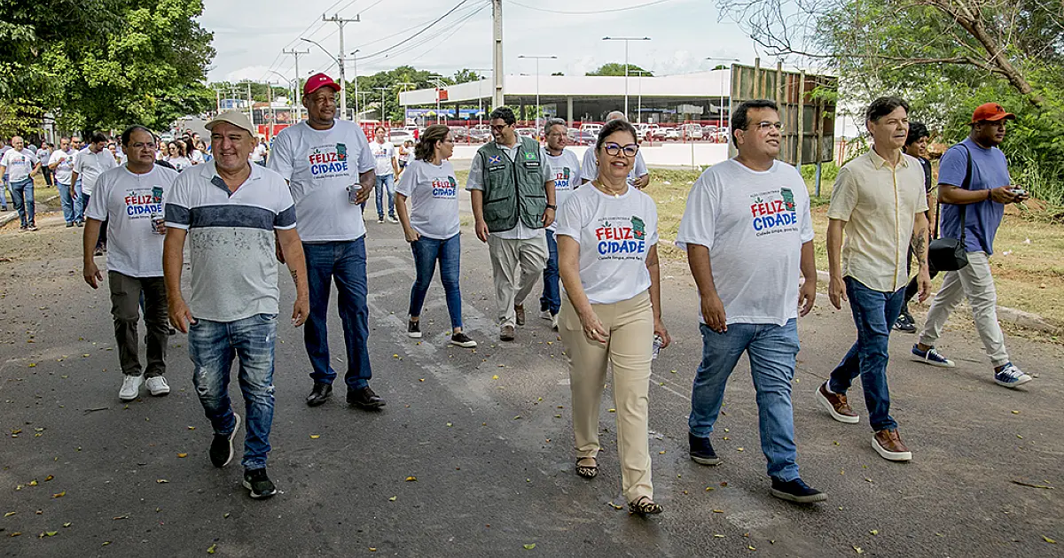 Dr Gabriel e Bia Cavassa lançam ação de limpeza de ruas, praças, terrenos e prédios públicos