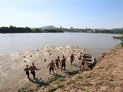 Eco Pantanal Extremo: campeão da Maratona Aquática nadou 5 km em 42 minutos
