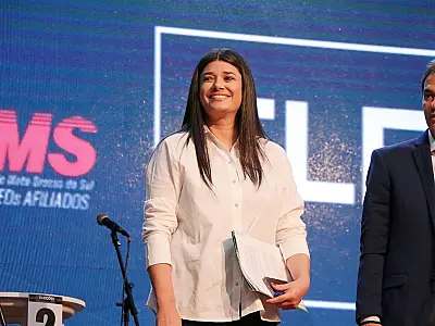 Rose reforça compromissos com a educação e garante que vai abrir "caixa preta"