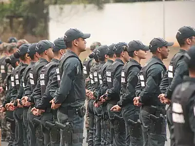 Carreira militar ganha dois níveis e aposentados com comorbidades terão isenção