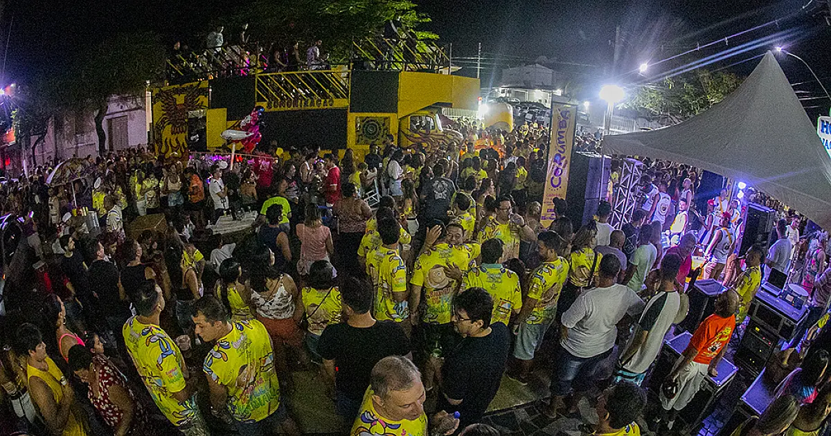 Sandálias de Frei Mariano é atração desta terça-feira