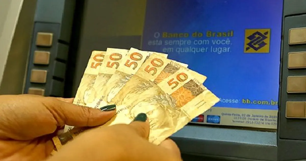 Servidores do estado recebem salário de outubro nesta quinta-feira (28)