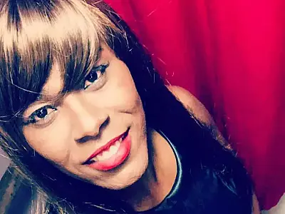 Marinha se cala e defesa de transexual vai denunciar 5 oficiais por transfobia