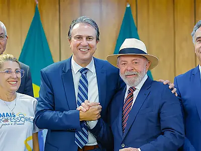 Governo Federal cria bolsa de R$ 1.050 para estudantes de licenciatura