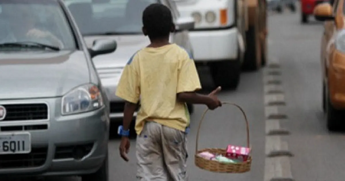 Trabalho infantil cresceu de 2019 a 2022, mostra IBGE