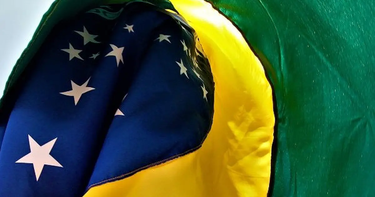 Servidores têm expediente reduzido na quinta para assistir Brasil x Sérvia na Copa