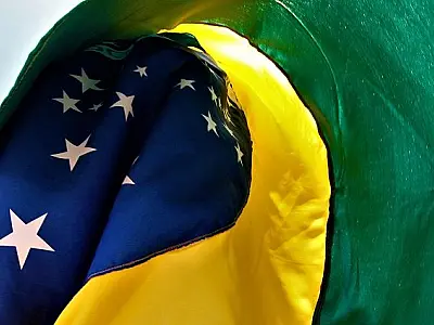 Servidores têm expediente reduzido na quinta para assistir Brasil x Sérvia na Copa