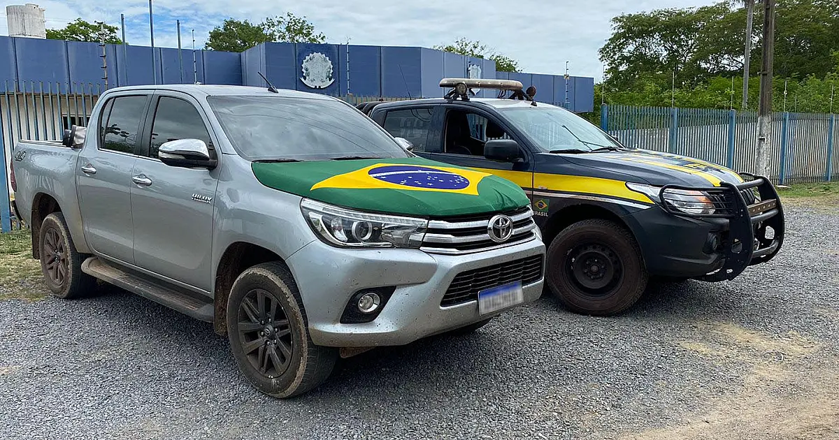 Dois veículos são recuperados pela PRF na região de Corumbá