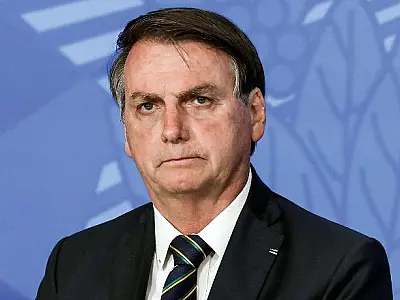 Bolsonaro é levado a hospital após sentir desconforto, um dia antes de viagem a MS