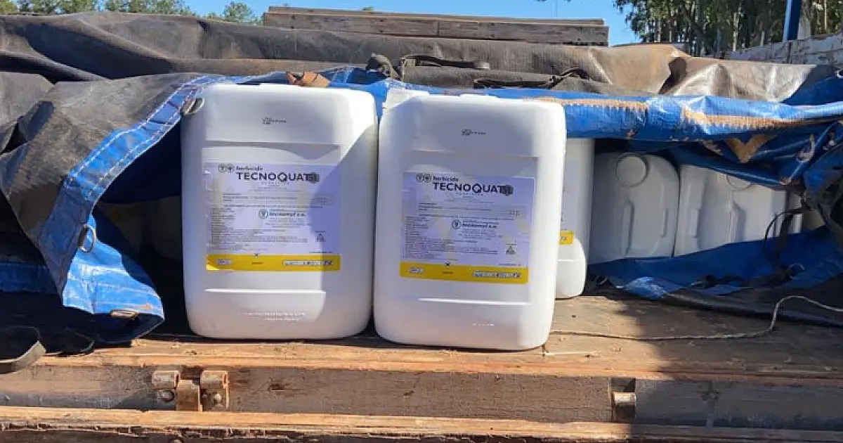 Carga com 3 mil litros de agrotóxicos contrabandeados do Paraguai é apreendida em Dourados
