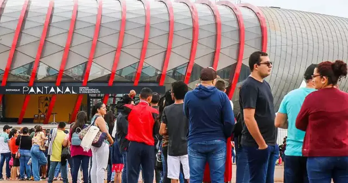 Em dia sem agendamento, Bioparque lota de visitantes logo pela manhã