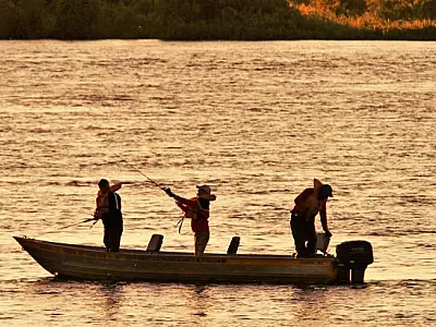 Pescadores enfrentam dificuldades para receber seguro-defeso