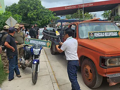 Veículos recuperados na Bolívia são devolvidos à brasileiros
