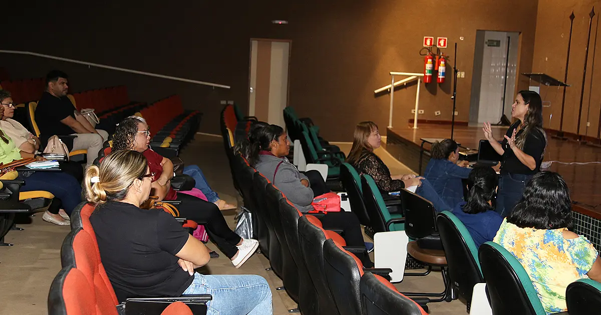 Mês da Mulher: capacitação aborda atendimento humanizado às mulheres vítimas de violência