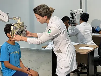 Parceria garante óculos gratuitos para 250 alunos da Rede Municipal de Corumbá