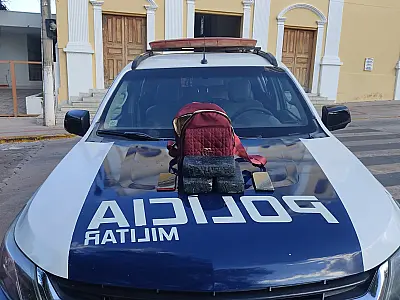 Boliviana presa com pasta base diz ter recebido a droga do marido