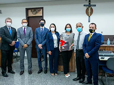 Comarca de Corumbá promove integração com juíza boliviana