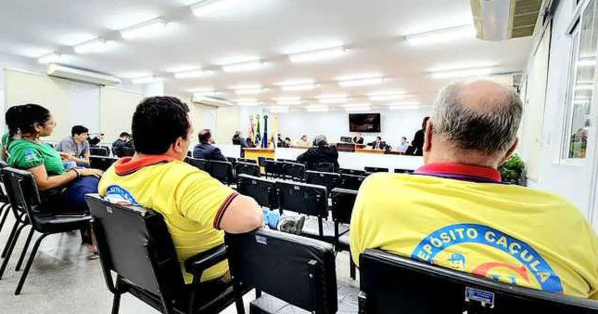 Fabricante de cimento não  comparece em audiência pública e é criticada