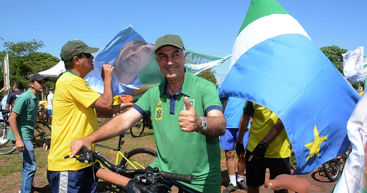 Azambuja é único Governador de MS a eleger sucessor