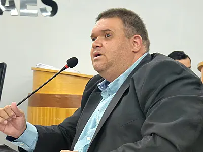 Jovan propõe totens de água gratuita em praças e no Porto Geral