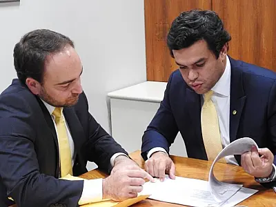 Quatro deputados são cotados e critério político pode definir secretariado de Riedel