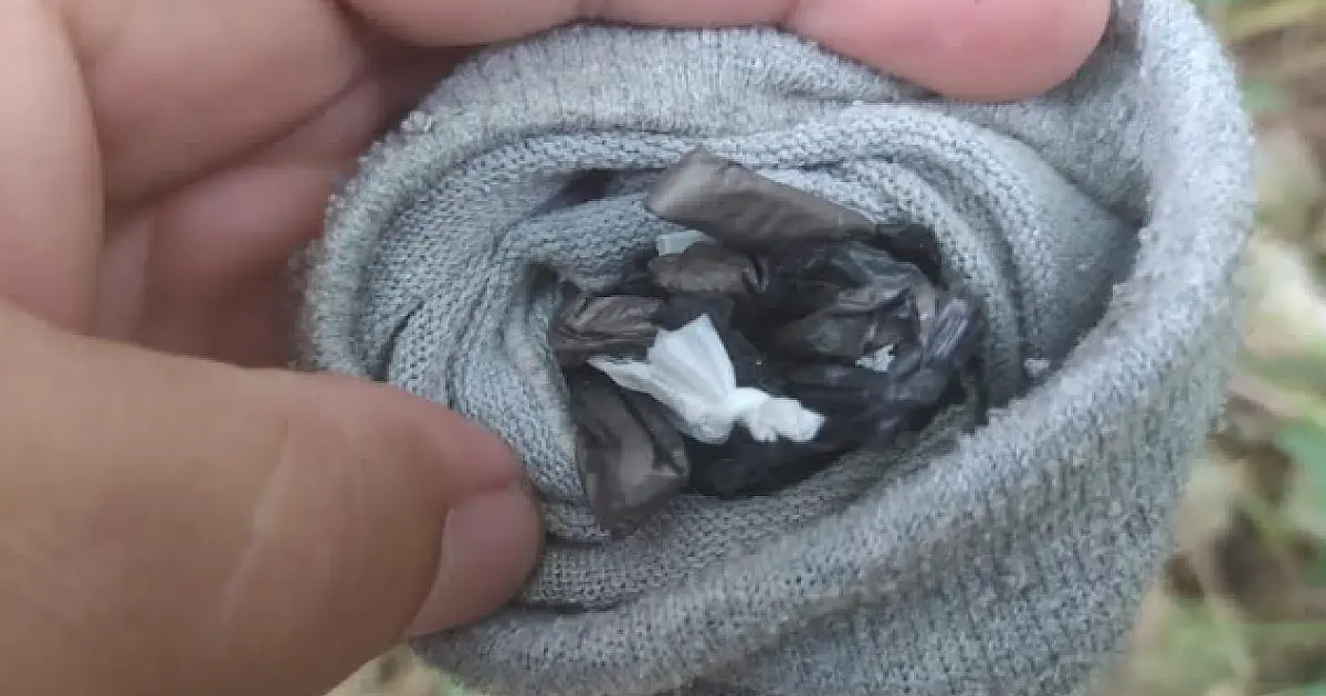 PMA encontra meia com 27 pinos de cocaína a beira do rio Paraguai