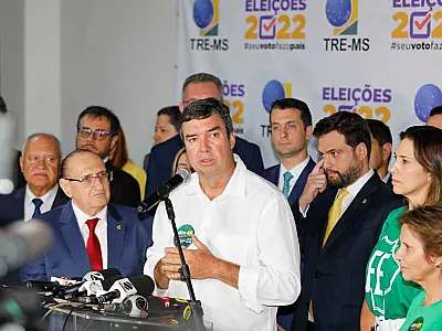 Eduardo Riedel é internado para operar o joelho