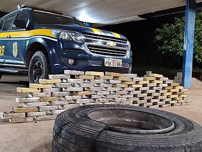 PRF apreende 107,1 Kg de cocaína na BR 262