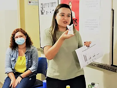 Ação na Policlínica alerta sobre o consumo de açúcar excessivo em alimentos ultraprocessados