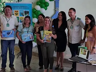 Escolas Estaduais de Corumbá recebem livros infanto-juvenis de Mara Calvis