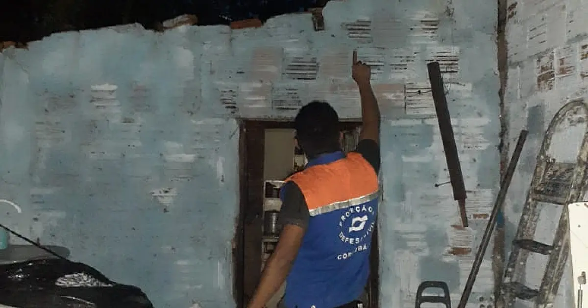 Ventos de 64 km/h destelharam 20 casas em Corumbá