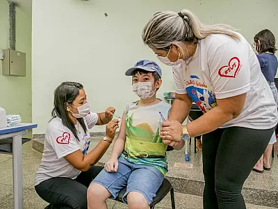 Corumbá promove no sábado, dia 14, vacinação contra Covid e atualização da caderneta