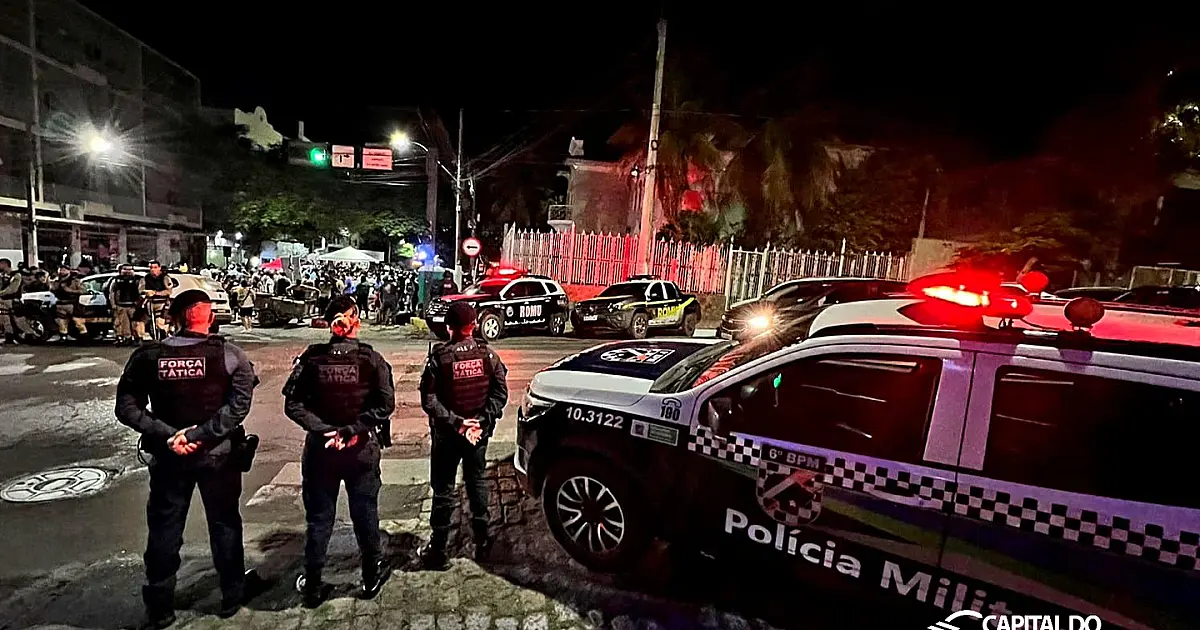 PM apreendeu 15 armas brancas durante a Operação Carnaval em Corumbá