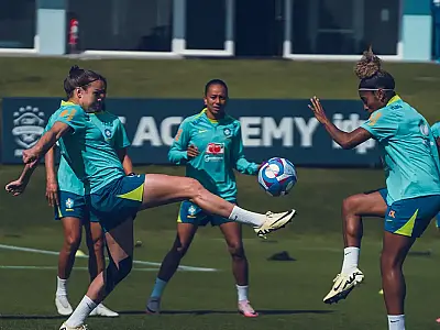 Seleção feminina de futebol entra em reta final de preparação para Paris
